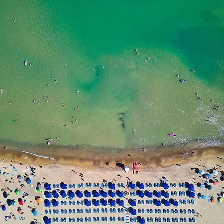 Azzurra A Pochi Passi Dal Mare